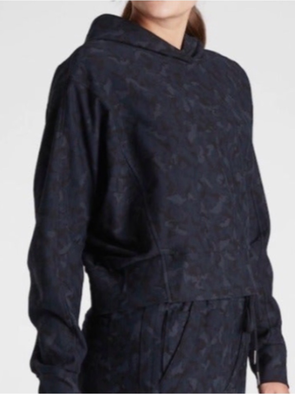 Athleta Farallon Camouflage Printed Cropped Sweatshirt Size Medium